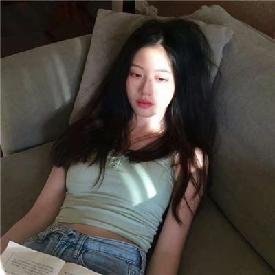 冰属性男子与酷酷女同事